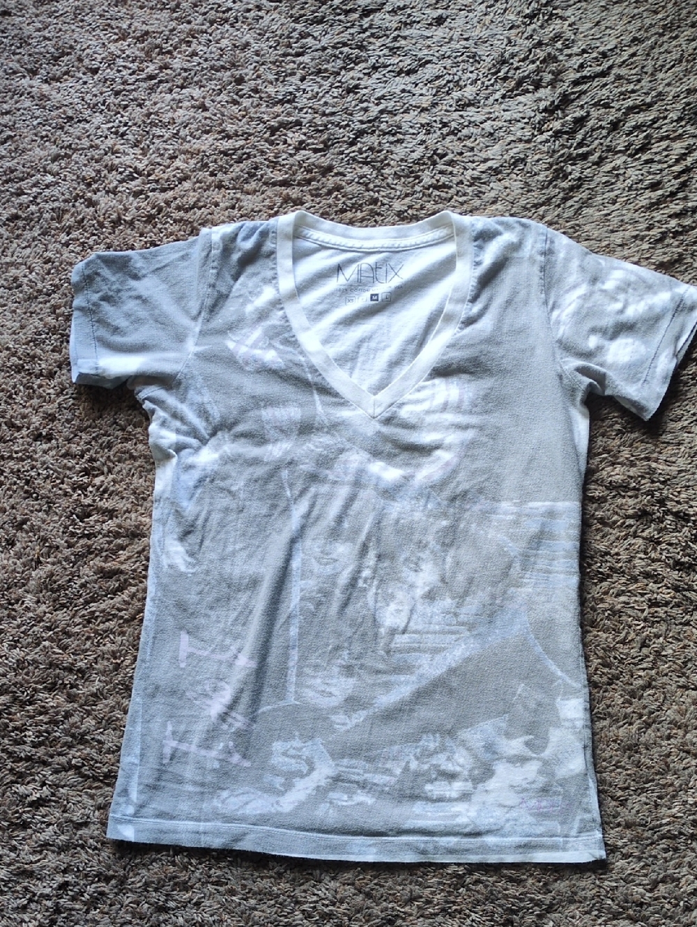 Matix graphic design V-Neck Tshirt